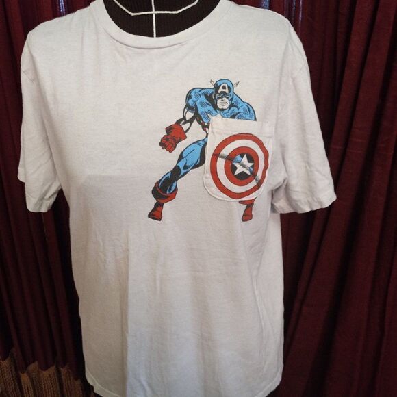 Marvel Captain America Men's White  large Short Sleeve T-shirt - Picture 1 of 7